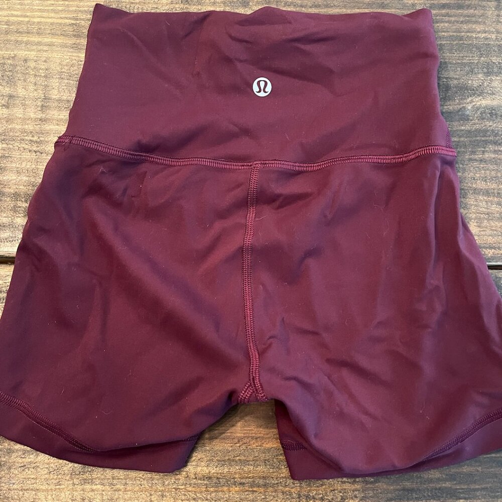 Lululemon Wunder Train 4” CASIS spandex